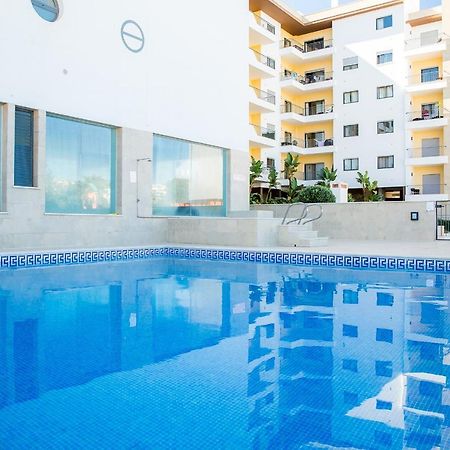 Lagos Central Wellness Екстериор снимка