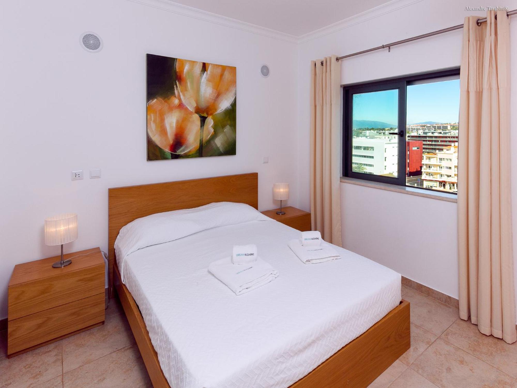 Lagos Central Wellness Стая снимка